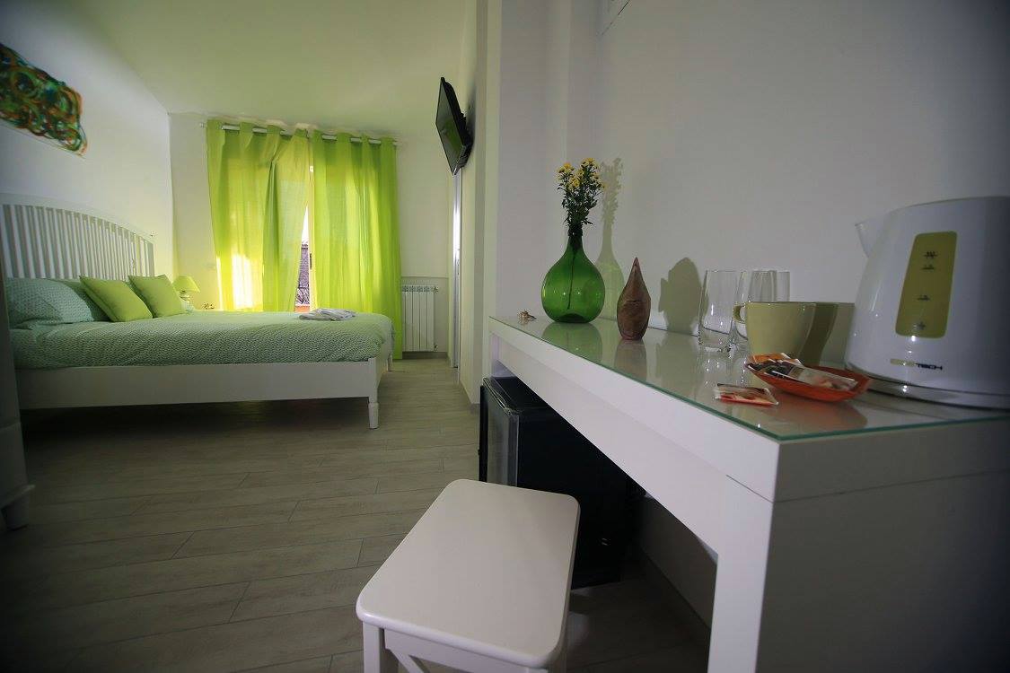 six-guest-house-12-1-1.jpg